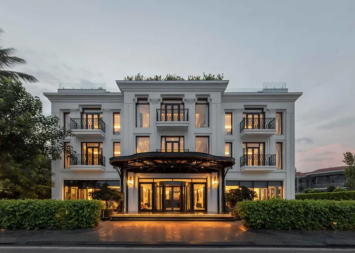 Elegant Mansion 88